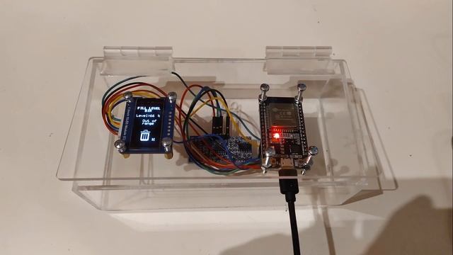 Recycle bin fill level with esp32 and Android app смотреть онлайн