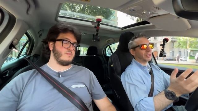 RENAULT MEGANE Plug-in Test drive, consumi, pro e contro. смотреть онлайн