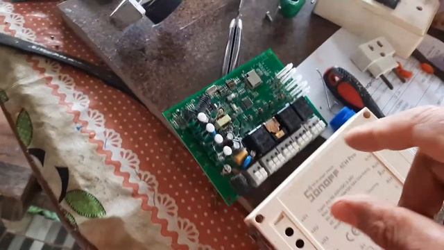 Como Consertar troca peças de Sonoff 4CH Pro R2 10A 2200W 2.4Ghz 433MHz RF, Sonoff View all product смотреть онлайн