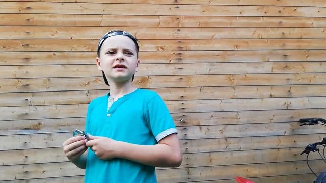 Алекс, Костя, ремонтируют авто, Москва, Дача, 22.08.19г. смотреть онлайн