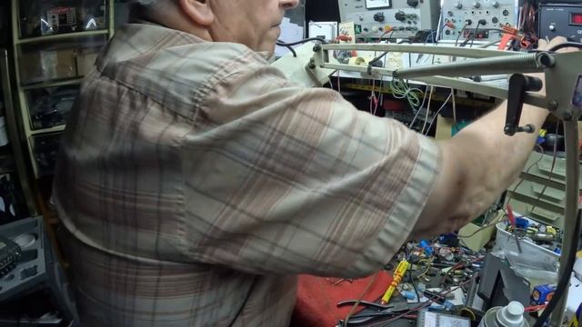 Vaya descubrimiento hacemos cerca de mi casa gracias a mí última compra, el mercedes 300gd de 1981 смотреть онлайн