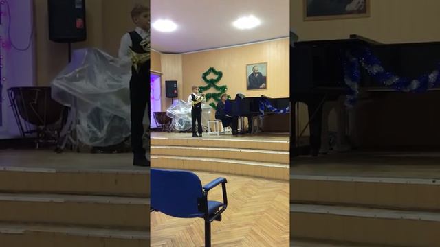 Давид Балацкий (валторна) смотреть онлайн