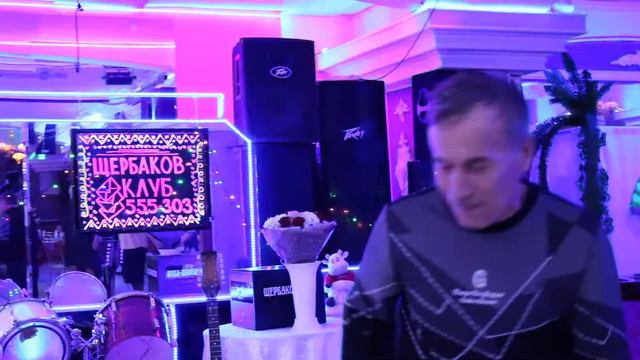 Ясные дни. Слава из Челябинска покоряет ЩЕРБАКОВ-КЛУБ смотреть онлайн