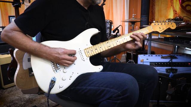 Fender Custom Shop Jimmie Vaughan Stratocaster  •  Wildwood Guitars