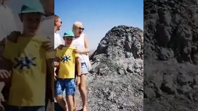 Гости из Беларуси на Грязевых Вулканах в Гобустане, Азербайджан (2019) смотреть онлайн