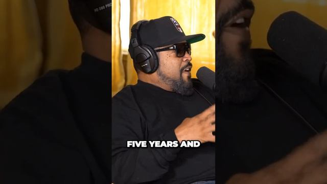 Ice Cube looks back at NWA & Eazy E смотреть онлайн