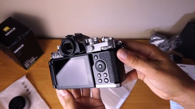 Nikon Z Fc 16-50mm - 50-250mm lens kit unboxing смотреть онлайн