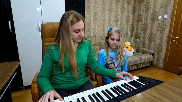 Весеннее настроение. Играем для души / Spring mood. Playing soulful melodies смотреть онлайн