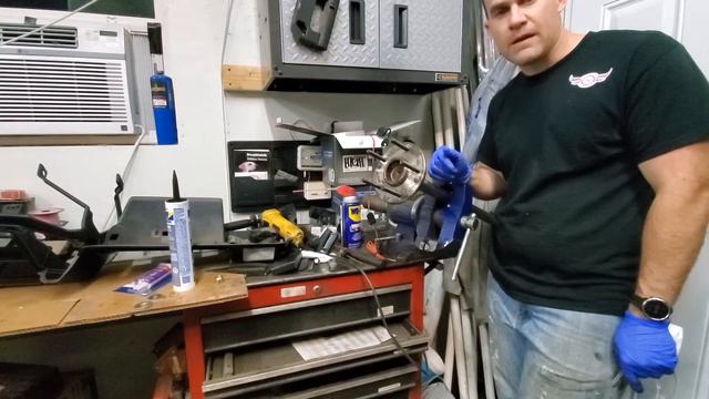 Wheel Studs and Fender Rolling on the Project Chevelle - E12 смотреть онлайн