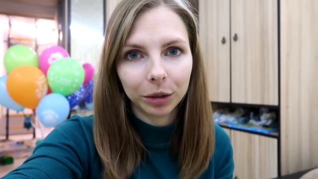 vlog ❄ Дед Мороз ПРИШЕЛ В ШОРТАХ / Степа РВЁТ обои смотреть онлайн