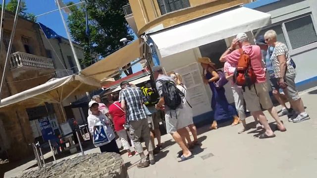 LEDRA STREET crossing - Nicosia, Cyprus смотреть онлайн