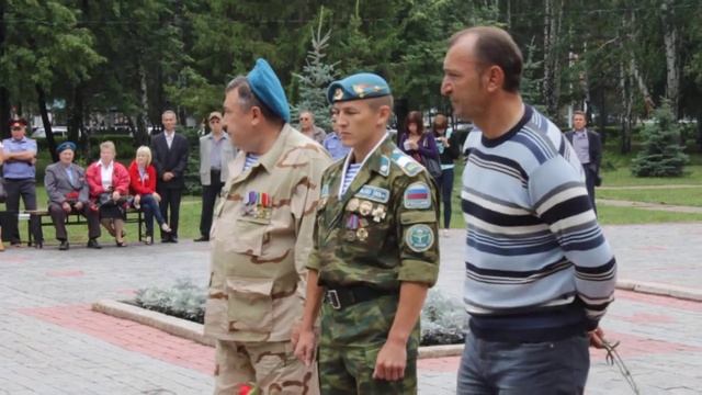 STR.RU: Стерлитамак, день ВДВ, возложение цветов смотреть онлайн