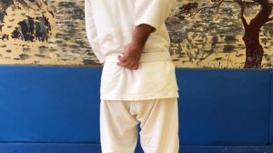 Как завязывать пояс на кимоно/кейкоги? 1-й вариант плоский узел