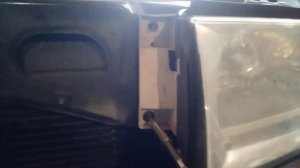 Как снять фару , поворот , заменить лампочку поворота на Шкода Октавия тур А4 .