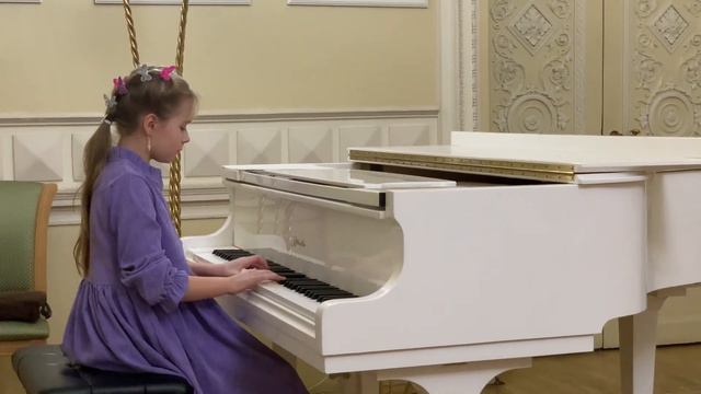 Ефимова Ангелина - И.Иордан «Охота за бабочкой» смотреть онлайн