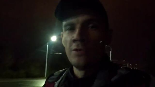 Поработал грузчиком на складе в 12-часовую ночную смену.