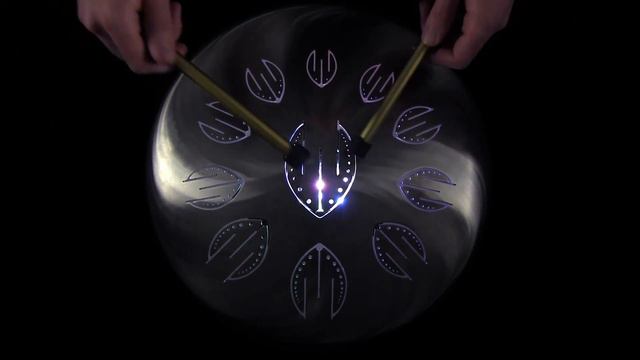 Steel Tongue Drum (improvised playing) смотреть онлайн