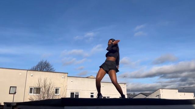 Tayc - Umbrella (Dance Video) смотреть онлайн