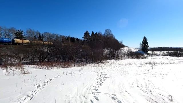 Поезда, страшные следы Сиреноголовый и игрушки в видео для детей смотреть онлайн