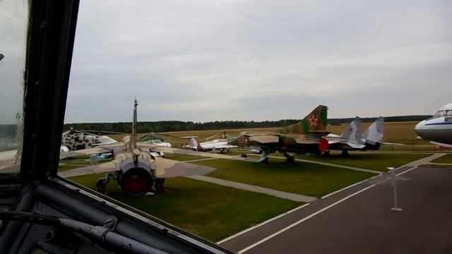 Минск. Боровая. Авиационный музей. В кабине Ан-2 смотреть онлайн