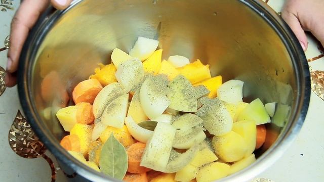 Суп пюре из тыквы / Тыквенный суп / Простой рецепт супа пюре со сливками и тыквой /Полезный суп смотреть онлайн