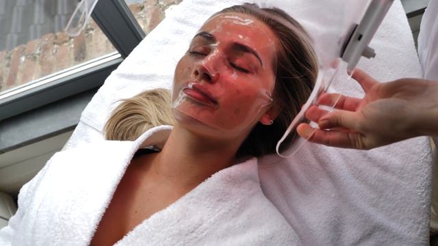 Dermio Care Plus /WEYERGANS AS/ смотреть онлайн