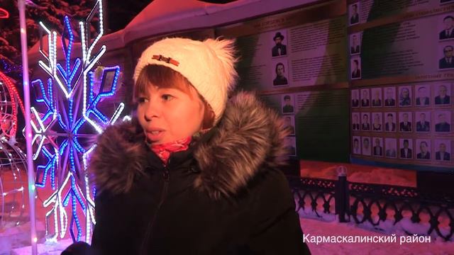 Парад дедов морозов в селе Кармаскалы смотреть онлайн