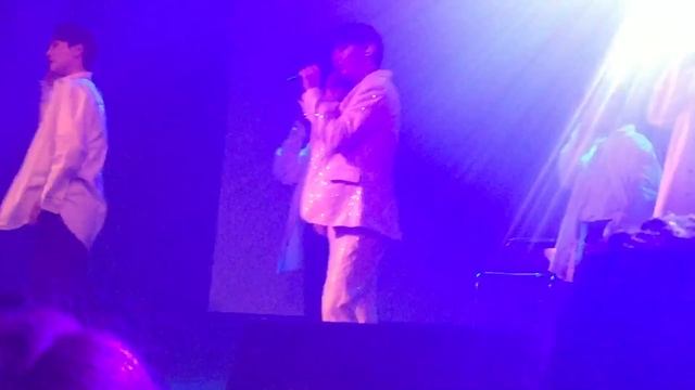 YOON JISUNG - LOVE SONG (LIVE IN TORONTO) смотреть онлайн