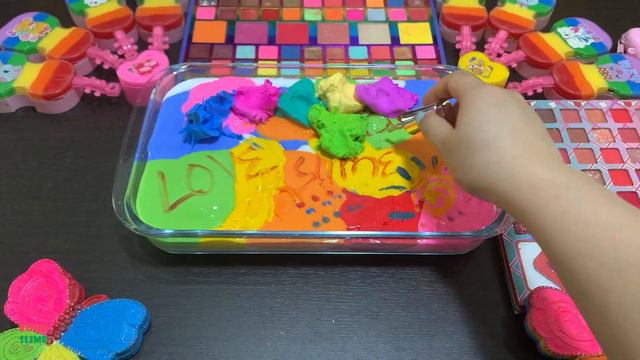 EYE SHADOW AND GLITTER AND CLAY Mixing Random Things Into GLOSSY Slime 5348.mp4 смотреть онлайн