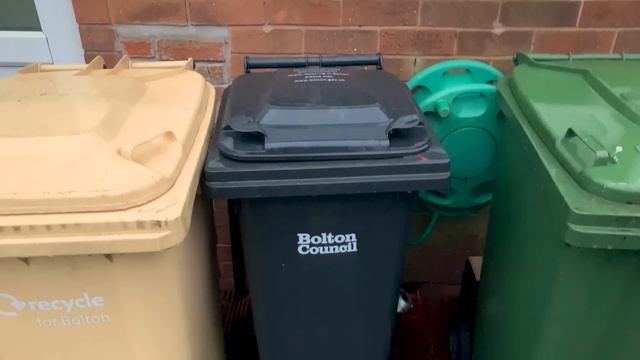 Где лучше живется британцу: в России или в Англии? Сравниваем еду, жилье, фаст-фуд и услуги смотреть онлайн