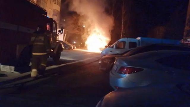 Машина сгорела за 3 минуты.... смотреть онлайн