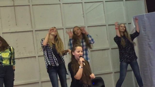 91 школа песня Вася в исполнении Анастасии Садковой смотреть онлайн