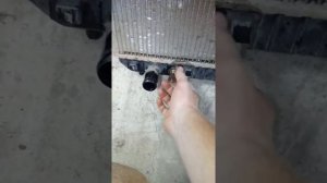 Замена основного радиатора охолождения на  Chevrolet Lacetti .