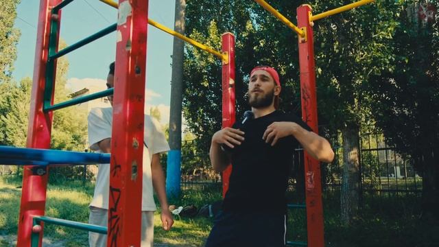 ИНОЙ ПОДХОД К ПОДТЯГИВАНИЯМ! Турник новичка и любителя. смотреть онлайн