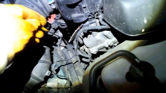 Масло в двигателе красного цвета. Причина смотреть онлайн