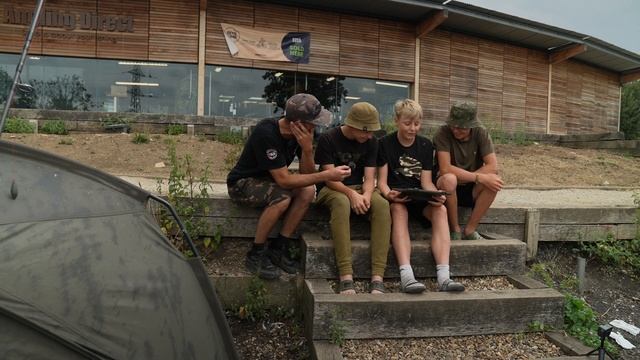 New Fox Tackle Box | Anglers First Impressions | Carp Fishing смотреть онлайн