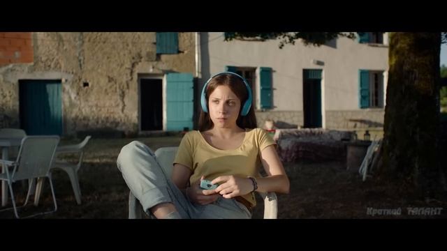 На этой ферме используют людей для кормления саранчи смотреть онлайн