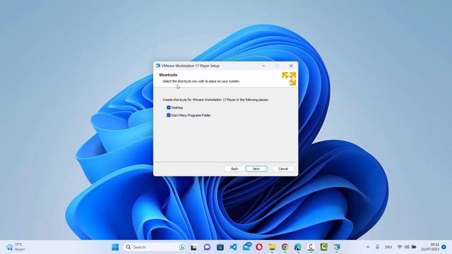 How to Install VMware Workstation Player in Windows 11 смотреть онлайн