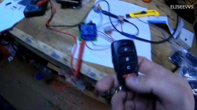 433 МГц Универсальный беспроводной пульт дистанционного управления AC 220V 4 канала смотреть онлайн