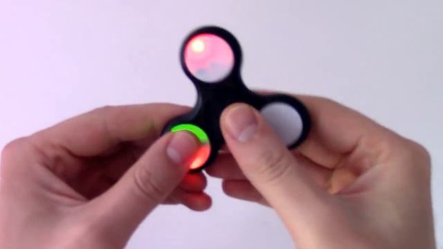Спиннер светящийся черный (Spinner glowing black) от SpinnerCity.Ru смотреть онлайн