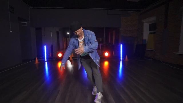 Илья Херувимов - педагог школы танцев "Свои Люди" смотреть онлайн