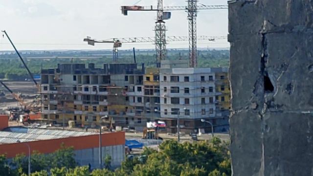 Мариуполь 🥺🇷🇺 Когда стройка начал уже 2 дамы 5 этажное на 11 день 😲🇭🇺 (Руководитель Стройка) FAMIN💪 смотреть онлайн