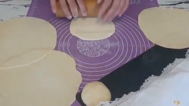 НАУЧИЛ ТУРЕЦКИЙ ПОВАР ?ЭТИ ЛЕПЕШКИ ПОКОРЯЕТ СРАЗУ! !МУЖ СЪЕДАЕТ ПО 10шт И НЕ ПОПРАВЛЯЕТЬСЯ смотреть онлайн