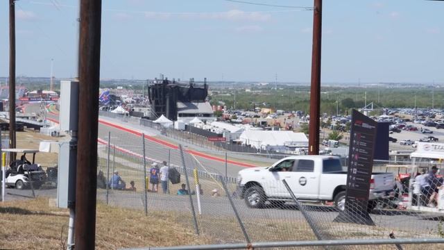 F1 VIP Experience: What It's Like Inside the Paddock смотреть онлайн