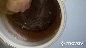 Отмыть кастрюлю от краски с луковой шелухи.