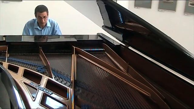 J. S. Bach, From Toccatas, 16 months later смотреть онлайн