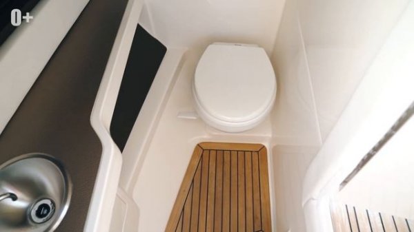 Обзор катера Sea Ray SLX 310 на яхтенном фестивале в Каннах