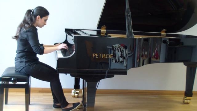 Bayramova Nuray E.Qriq "Dağ kralın mağarasında" Байрамова Нурай Э.Григ "В пещере горного короля " смотреть онлайн