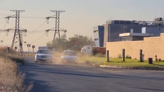 E500 vs monza 2L 16V racing смотреть онлайн