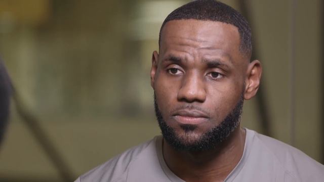 LeBron James: The Jim Hill Interview смотреть онлайн
